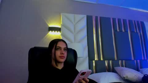 Snapshot of chloeharper_ chatting on June 26, 11:58 am Chloe Harper online show from June 26, 11:58 am