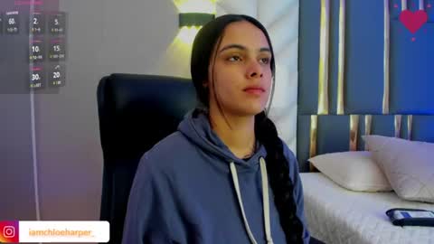 Snapshot of chloeharper_ chatting on June 30, 11:44 am Chloe Harper online show from June 30, 11:44 am