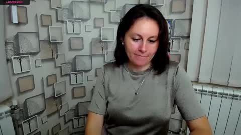 Snapshot of chloejill_ chatting on September 22, 3:47 pm Chloe online show from September 22, 3:47 pm