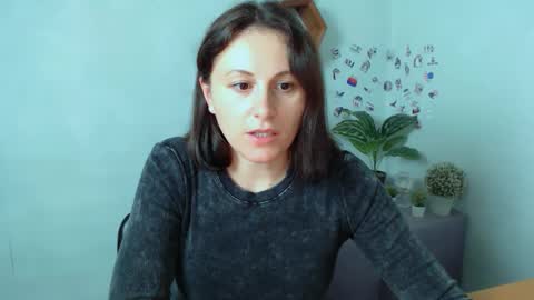 Snapshot of chloejill_ chatting on October 6, 2:03 pm Chloe online show from October 6, 2:03 pm