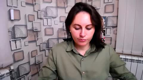 Chloe online show from October 26, 9:59 am