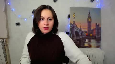 Chloe online show from January 7, 1:24 pm