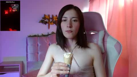 Chloe online show from February 8, 8:42 pm