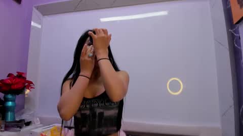 Snapshot of chloemartini_ chatting on September 23, 2:47 am ChloeSignup For Free Join my Fan Club online show from September 23, 2:47 am