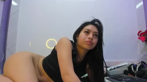 Snapshot of chloemartini_ chatting on October 17, 3:20 am ChloeSignup For Free Join my Fan Club online show from October 17, 3:20 am