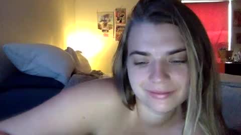 Snapshot of chloesays chatting on September 24, 3:04 pm Chloe Lane online show from September 24, 3:04 pm