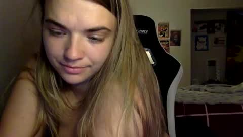 Chloe Lane online show from December 4, 11:24 pm