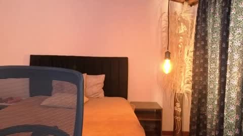 ChloeTurner  online show from April 3, 1:09 pm