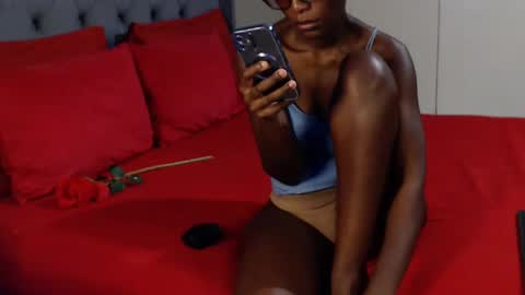 Daisy online show from February 15, 6:55 pm