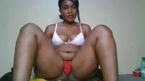 Snapshot of choco_baeb chatting on February 14, 12:36 pm nei online show from February 14, 12:36 pm