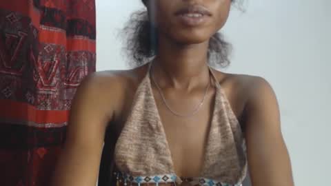 Snapshot of choco_petitqueen chatting on December 22, 6:04 pm choco_petitqueen online show from December 22, 6:04 pm