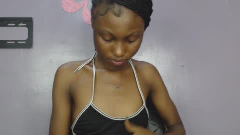 Snapshot of choco_petitqueen chatting on January 12, 3:03 pm choco_petitqueen online show from January 12, 3:03 pm