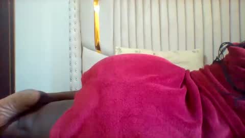 Snapshot of chocobabe002 chatting on February 13, 7:59 am chocobabe002 online show from February 13, 7:59 am