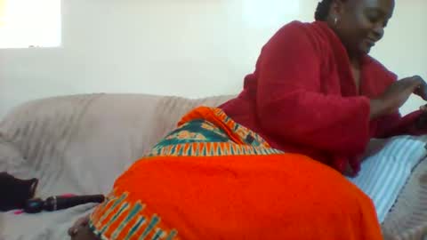 Snapshot of chocobabe002 chatting on February 16, 6:09 am chocobabe002 online show from February 16, 6:09 am