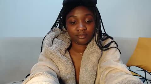 Snapshot of chocolate_desiree chatting on May 31, 10:44 pm Lofti online show from May 31, 10:44 pm