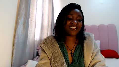 Snapshot of chocolate_desiree chatting on July 17, 7:15 am Lofti online show from July 17, 7:15 am