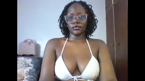 chocolate babes online show from November 7, 10:32 pm