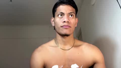 Snapshot of chocolate_sex436778 chatting on May 31, 8:21 pm thiango online show from May 31, 8:21 pm