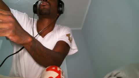 chocolatedolla online show from January 3, 7:50 pm