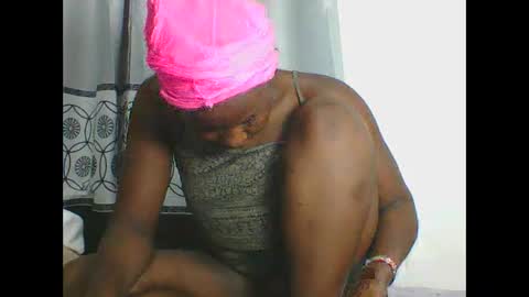 Snapshot of chocolateskin4 chatting on February 11, 2:46 am JANE online show from February 11, 2:46 am
