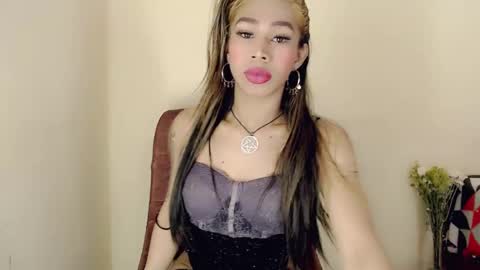 chocolatetriplex online show from March 4, 3:26 pm