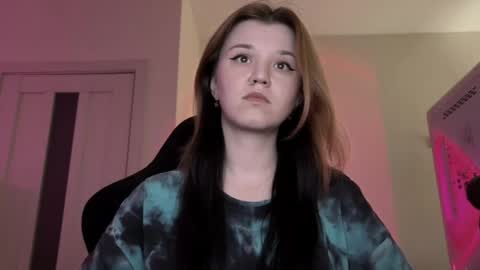 Lissa online show from April 17, 7:50 pm