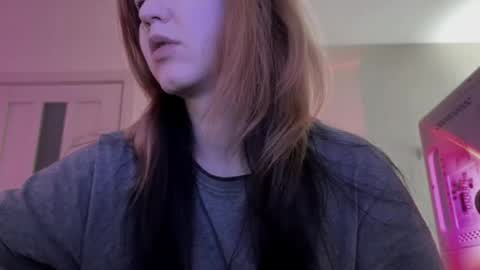 Lissa online show from April 23, 3:36 pm