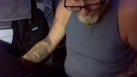 Snapshot of chompers176983 chatting on September 30, 2:49 am chompers online show from September 30, 2:49 am