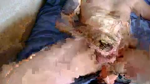 Snapshot of chpoor chatting on February 6, 2:04 pm davenz online show from February 6, 2:04 pm