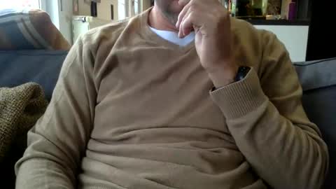 chris13abcd online show from September 11, 6:46 am