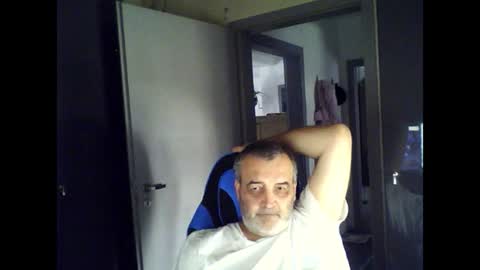 Snapshot of chris250268 chatting on June 20, 9:56 am Chris online show from June 20, 9:56 am