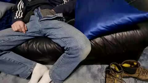 Snapshot of chris526520 chatting on December 18, 1:23 pm chris526520 online show from December 18, 1:23 pm