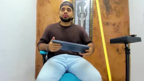 Snapshot of chris_evans00 chatting on February 8, 4:21 pm chris_evans00 online show from February 8, 4:21 pm