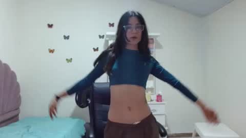 Snapshot of chris_gil785 chatting on January 2, 11:16 pm Christal Gil online show from January 2, 11:16 pm