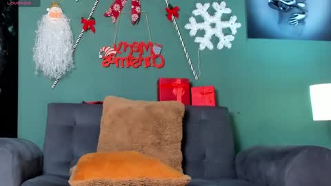 Snapshot of chris_macgregoor chatting on January 3, 4:22 am Chriz online show from January 3, 4:22 am