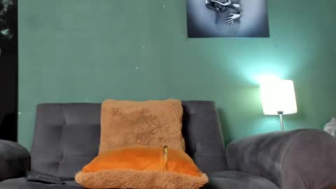 Snapshot of chris_macgregoor chatting on January 24, 7:49 pm Chriz online show from January 24, 7:49 pm
