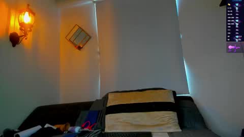 chris_milleer online show from March 20, 4:12 pm