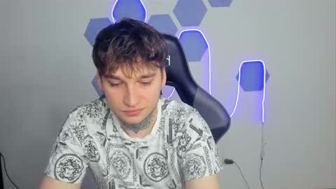 Chris Tyson online show from December 9, 11:04 am