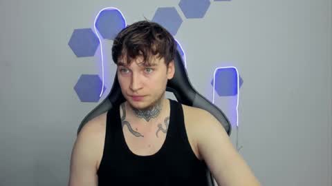 Chris Tyson online show from December 18, 12:43 am