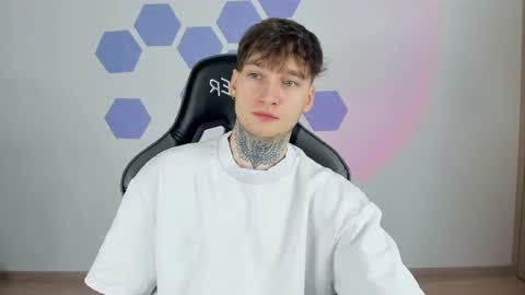 Chris Tyson online show from February 26, 10:42 pm