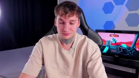 Chris Tyson online show from September 13, 2:00 am