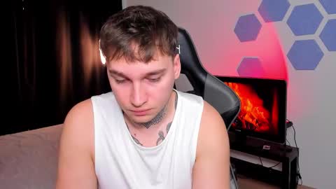 Chris Tyson online show from December 4, 7:06 am