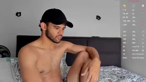 Snapshot of chrisandrew_ chatting on December 5, 9:06 pm Im Chirs IM MODEL INDEPENDT online show from December 5, 9:06 pm
