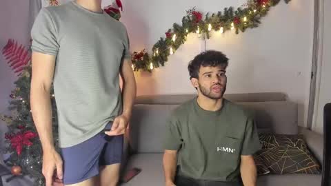 Snapshot of chrisandrew_ chatting on December 9, 3:07 am Im Chirs IM MODEL INDEPENDT online show from December 9, 3:07 am