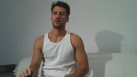Snapshot of chrisaron chatting on October 8, 3:26 am chrisaron online show from October 8, 3:26 am