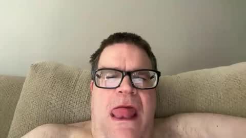 Snapshot of chrisd6066 chatting on May 7, 12:54 pm Chris online show from May 7, 12:54 pm
