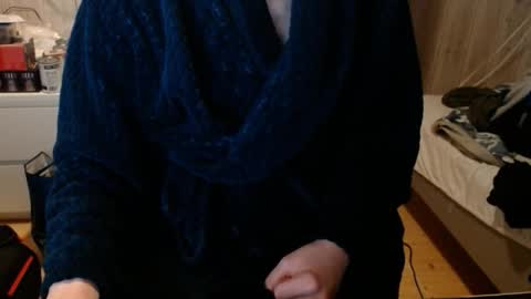 Snapshot of chriser_xxx chatting on October 24, 9:28 am chriser_xxx online show from October 24, 9:28 am