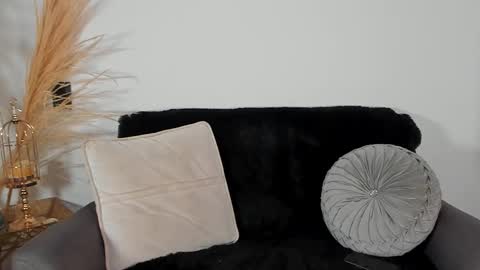 Chrishell online show from November 28, 1:19 am