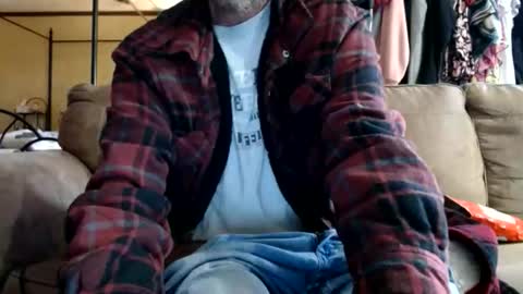 chrisintn online show from December 1, 6:57 pm