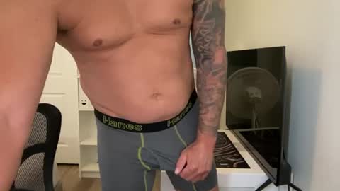 chrisjones00 online show from July 13, 3:59 pm